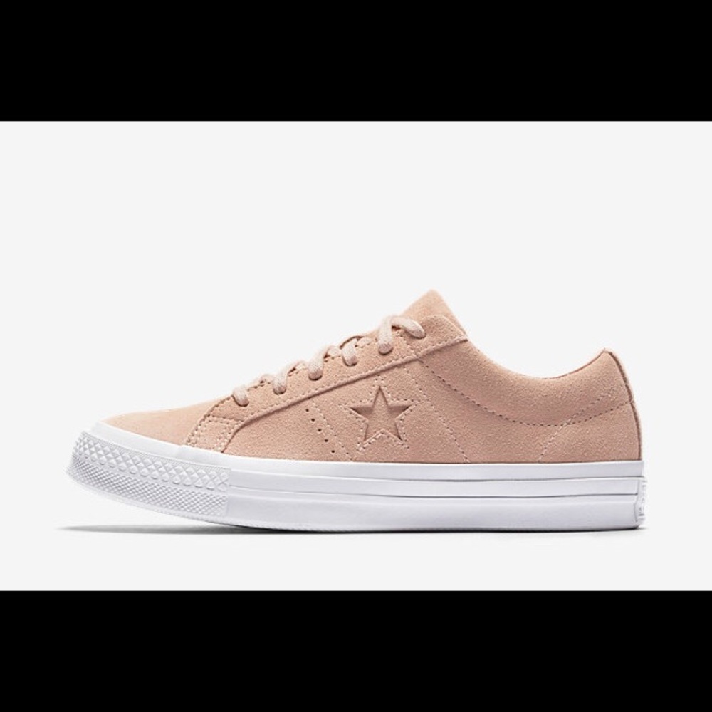 Converse One Star suede low tops in pink! Size 6!